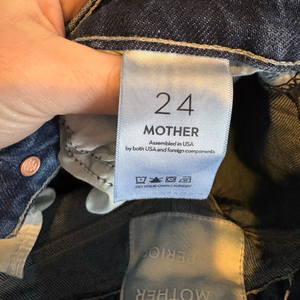 MOTHER Superior The Rambler Ankle Jeans in Well Stacked, Size 24 Medium Dark - Picture 9 of 16
